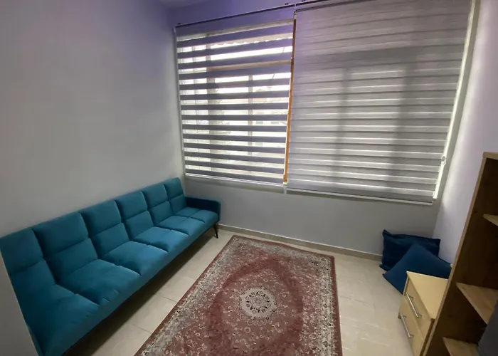 Apartament Besanest *